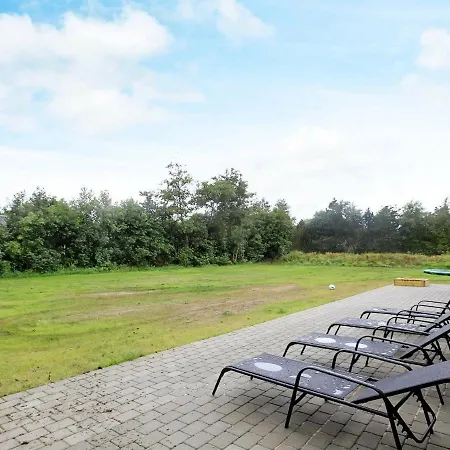 18 Person In Bl Vand Ferienhaus